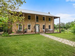 426 E Ranch Road 962 East, Round Mountain, TX 78663