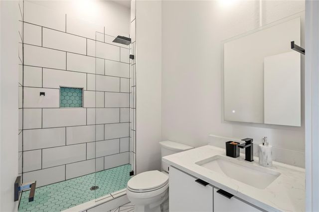 4400 Mount Vernon DR B, Austin, TX 78745