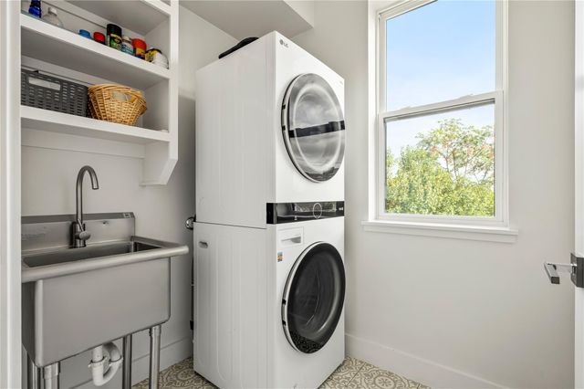 4400 Mount Vernon DR B, Austin, TX 78745