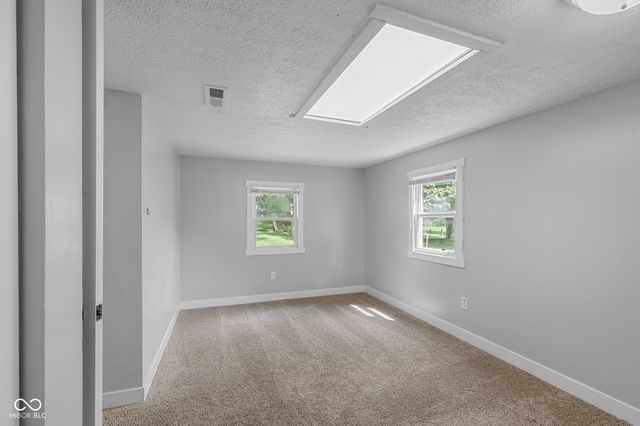 1075 S Morgantown Road, Greenwood, IN 46143
