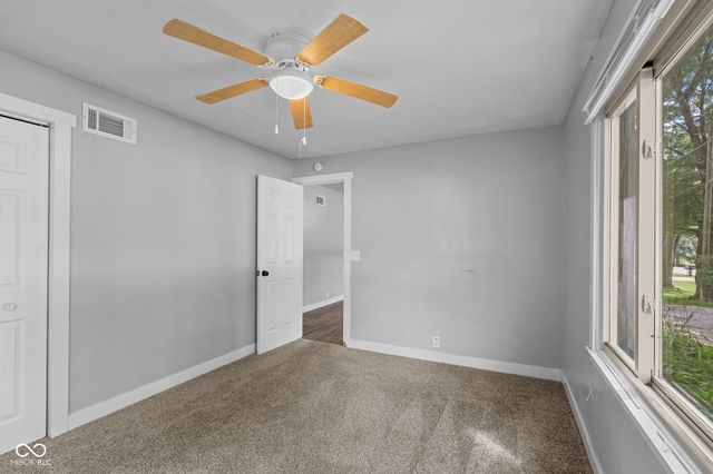 1075 S Morgantown Road, Greenwood, IN 46143
