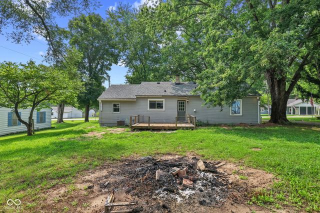 1075 S Morgantown Road, Greenwood, IN 46143