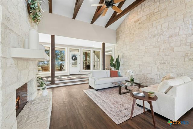 1276 Canyon Crossing View, Dripping Springs, TX 78620