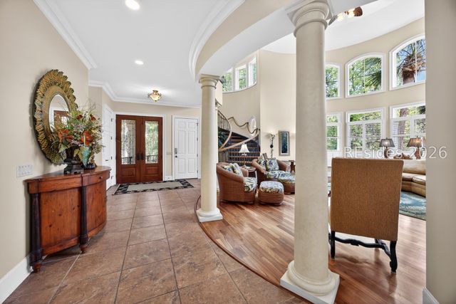 14 Dove St, Hilton Head Island, SC 29928