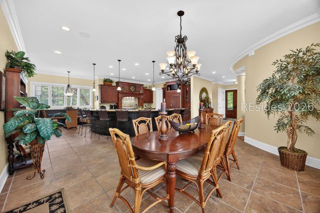 14 Dove St, Hilton Head Island, SC 29928