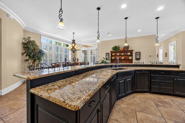 14 Dove St, Hilton Head Island, SC 29928