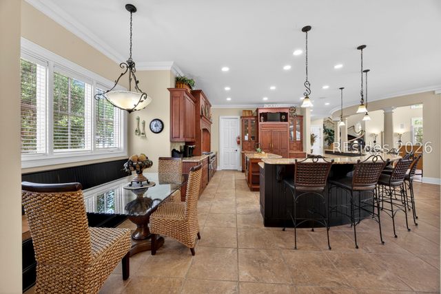 14 Dove St, Hilton Head Island, SC 29928