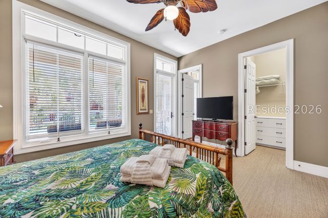 14 Dove St, Hilton Head Island, SC 29928