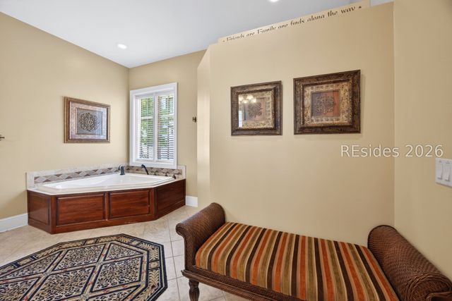 14 Dove St, Hilton Head Island, SC 29928