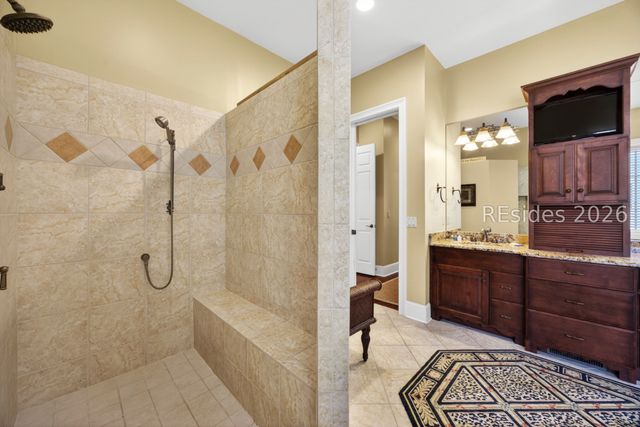 14 Dove St, Hilton Head Island, SC 29928