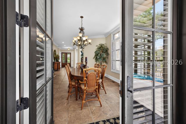 14 Dove St, Hilton Head Island, SC 29928