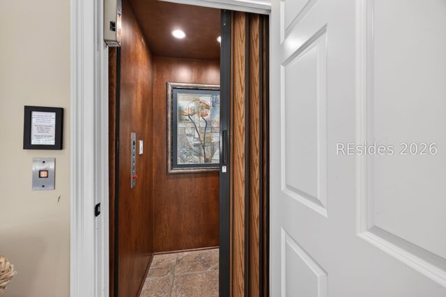 14 Dove St, Hilton Head Island, SC 29928
