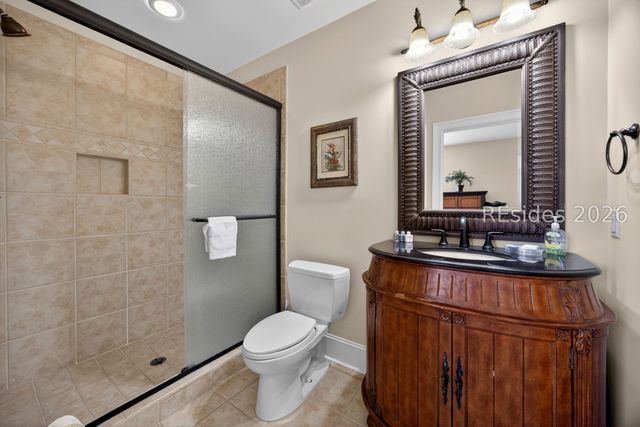14 Dove St, Hilton Head Island, SC 29928