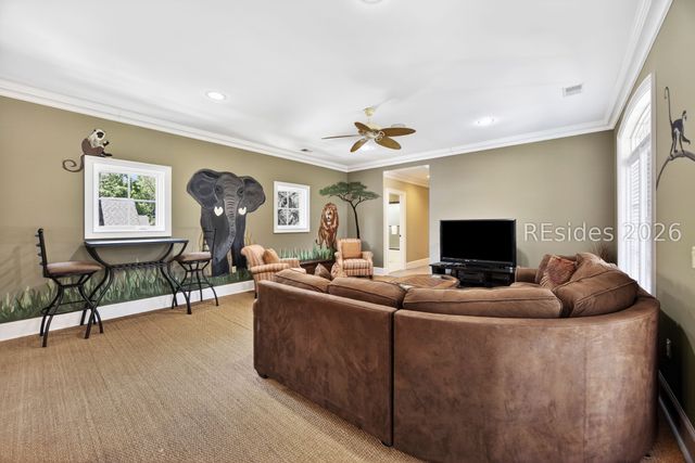 14 Dove St, Hilton Head Island, SC 29928