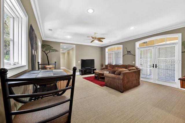 14 Dove St, Hilton Head Island, SC 29928
