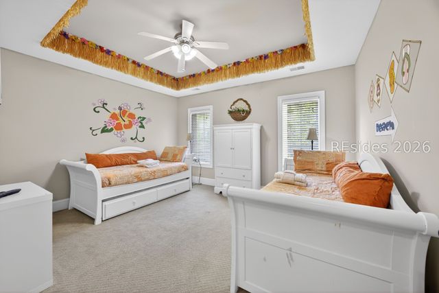 14 Dove St, Hilton Head Island, SC 29928