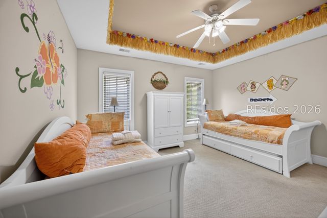 14 Dove St, Hilton Head Island, SC 29928