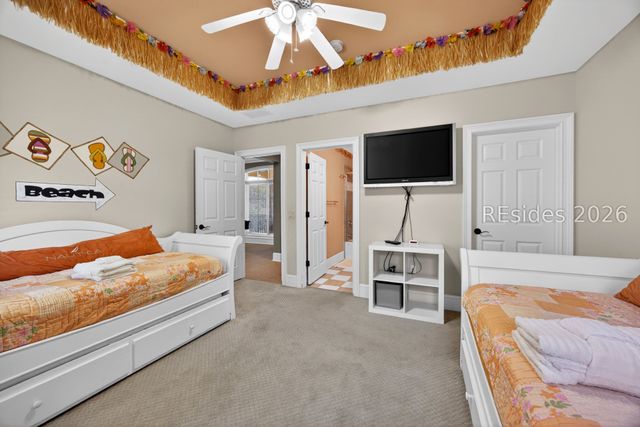 14 Dove St, Hilton Head Island, SC 29928