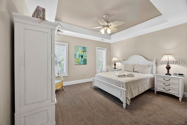 14 Dove St, Hilton Head Island, SC 29928