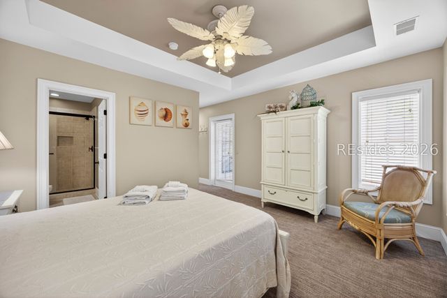 14 Dove St, Hilton Head Island, SC 29928