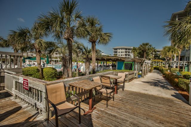 14 Dove St, Hilton Head Island, SC 29928