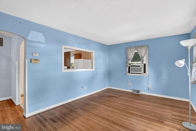 303 WYNNEWOOD RD, Ewing, NJ 08628