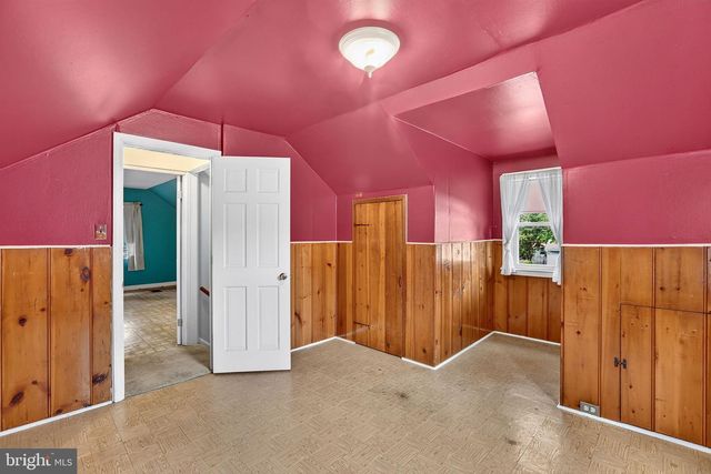 303 WYNNEWOOD RD, Ewing, NJ 08628