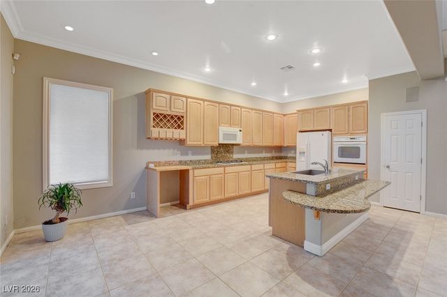 10616 Eagle Nest Street, Las Vegas, NV 89141