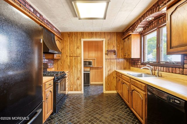 215 Huxley Drive, Brick, NJ 08723