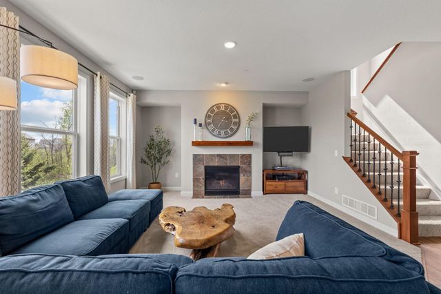 15271 Creekside Lane, Dayton, MN 55369