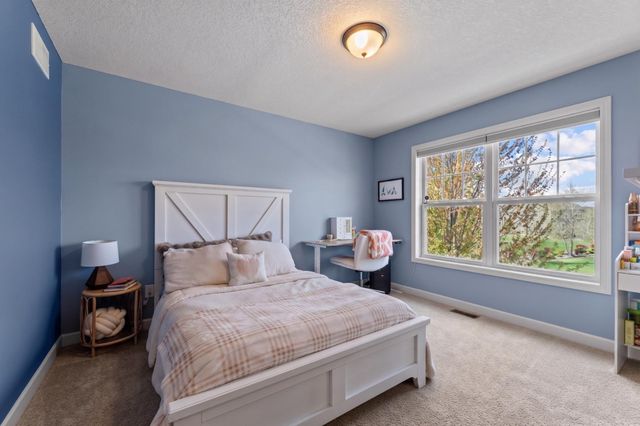 15271 Creekside Lane, Dayton, MN 55369