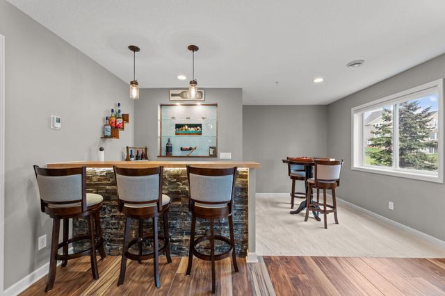15271 Creekside Lane, Dayton, MN 55369