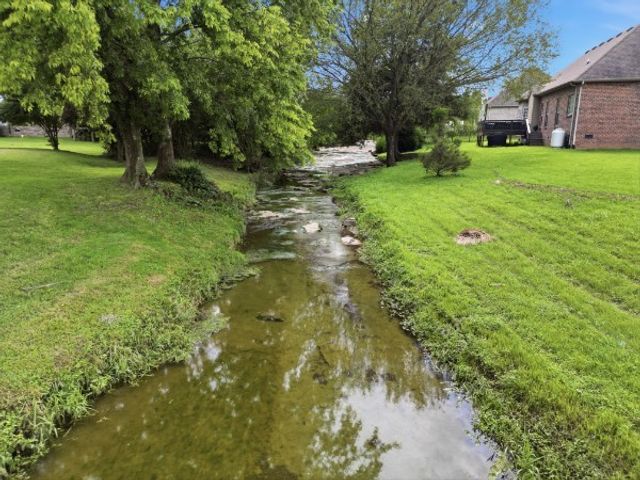 302 Twelve Oaks Ln, Lebanon, TN 37087