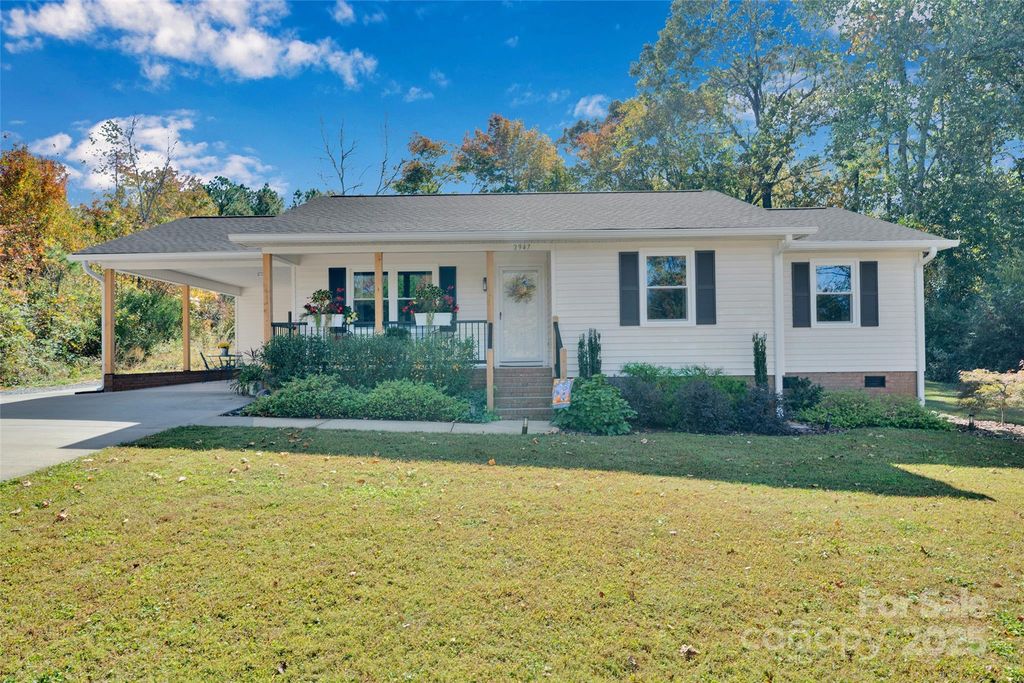 2947 Heavners Farm Court, Lincolnton, NC 28092