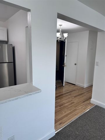 20 Wendell Street 33B, Hempstead, NY 11550