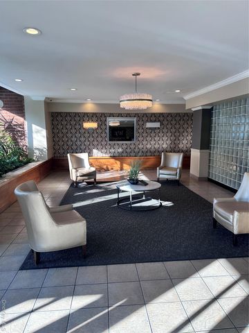 20 Wendell Street 33B, Hempstead, NY 11550