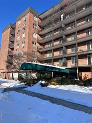 20 Wendell Street 33B, Hempstead, NY 11550