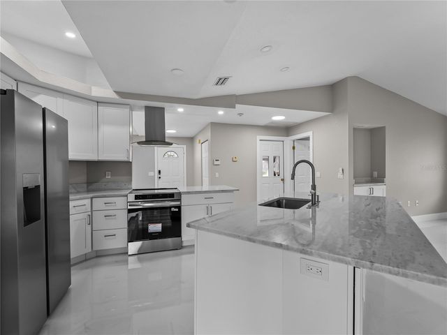 18662 ARAPAHOE CIRCLE, Port Charlotte, FL 33948