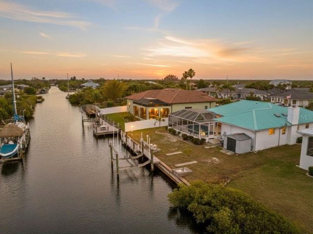 18662 ARAPAHOE CIRCLE, Port Charlotte, FL 33948