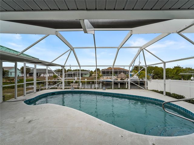 18662 ARAPAHOE CIRCLE, Port Charlotte, FL 33948