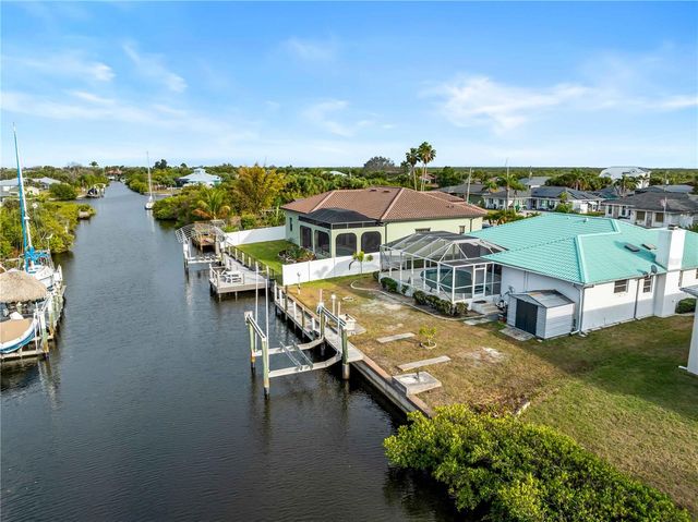 18662 ARAPAHOE CIRCLE, Port Charlotte, FL 33948