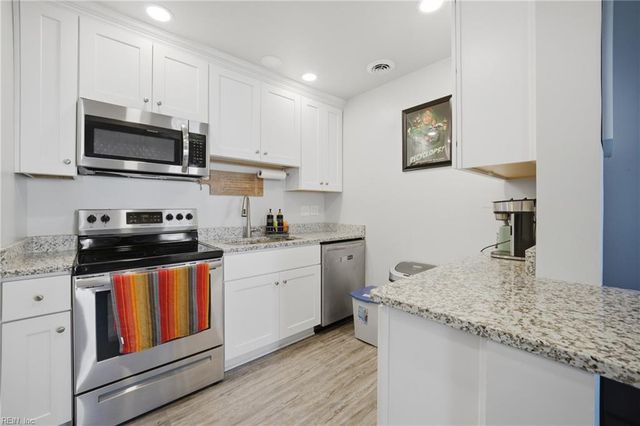 139 Thalia Trace DR, Virginia Beach, VA 23452
