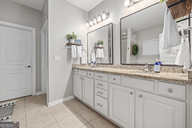 7840 Keepsake Lane, Flowery Branch, GA 30542