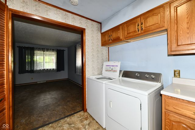 2748 S Lyons Avenue, Indianapolis, IN 46241