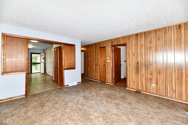 2748 S Lyons Avenue, Indianapolis, IN 46241