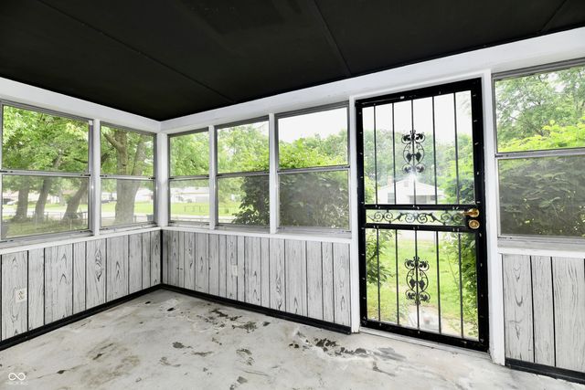 2748 S Lyons Avenue, Indianapolis, IN 46241