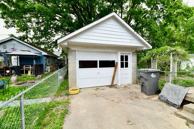 2748 S Lyons Avenue, Indianapolis, IN 46241
