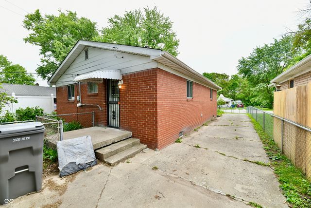 2748 S Lyons Avenue, Indianapolis, IN 46241