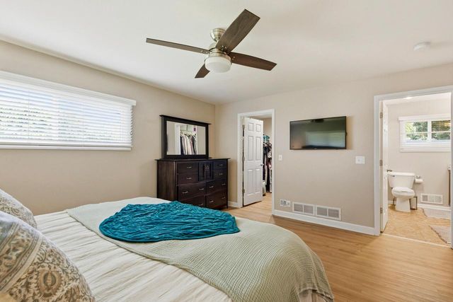 14465 Lindsay DRIVE, Brookfield, WI 53005