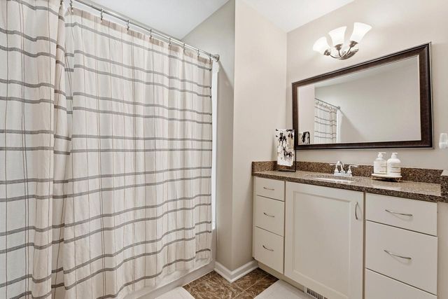 14465 Lindsay DRIVE, Brookfield, WI 53005